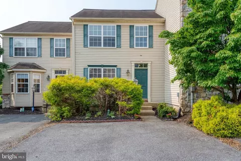 136 Bradford St, Millersville, PA 17551