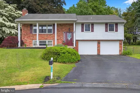 30 Bunker Hill Rd, Stevens, PA 17578