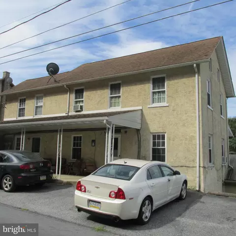 888 Chestnut St, Gap, PA 17527