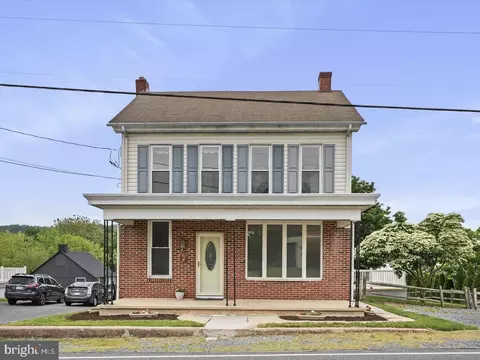 667 Poplar St, Denver, PA 17517
