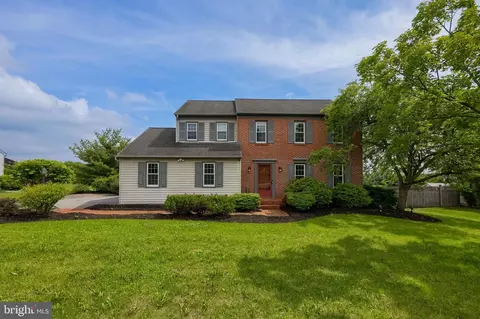 218 Delp Rd, Lancaster, PA 17601