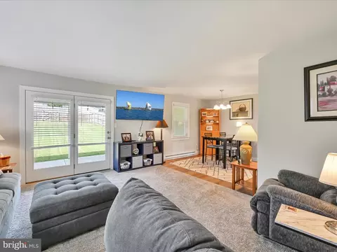 Living - 461 Crosswinds Dr, Lititz, PA 17543 photo 3 of 3