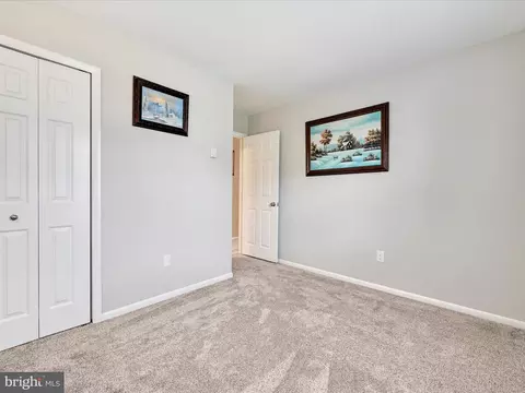 Bedroom - 461 Crosswinds Dr, Lititz, PA 17543 photo 4 of 4