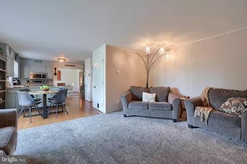 209 Oxford Dr, Lititz, PA 17543 photo 26