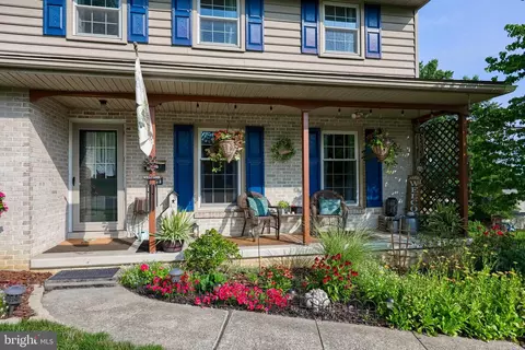 209 Oxford Dr, Lititz, PA 17543 photo 6