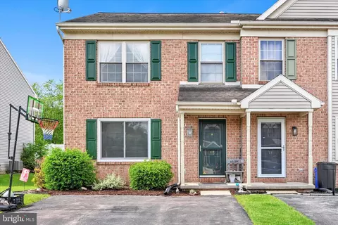 15 Windemere Ct, Elizabethtown, PA 17022