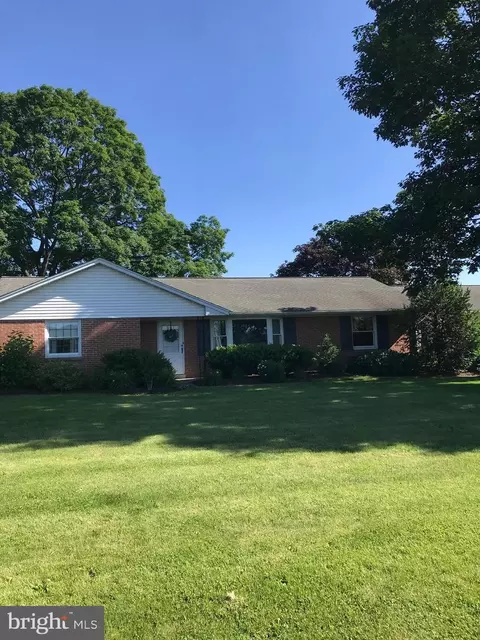 433 W Main St, Mountville, PA 17554