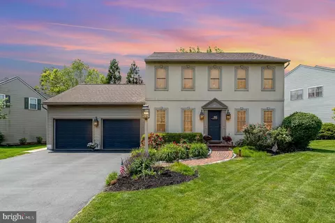 209 Juniper Dr, Lancaster, PA 17602