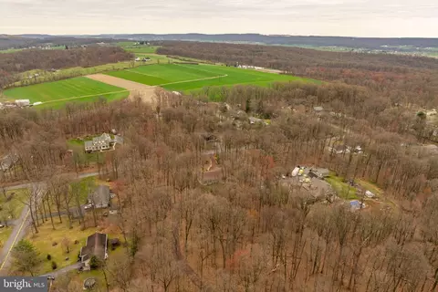 591 Edwards Rd, Narvon, PA 17555 photo 5