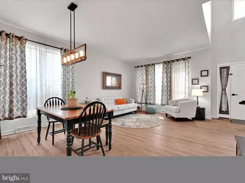 251 N Oak St, Lititz, PA 17543 photo 12