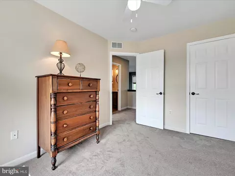251 N Oak St, Lititz, PA 17543 photo 33