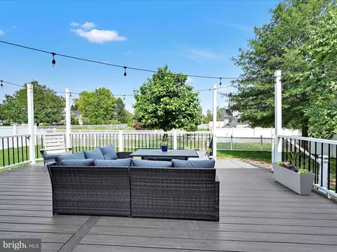 251 N Oak St, Lititz, PA 17543 photo 40