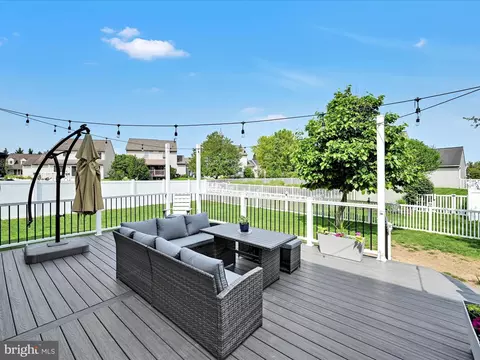 251 N Oak St, Lititz, PA 17543 photo 42
