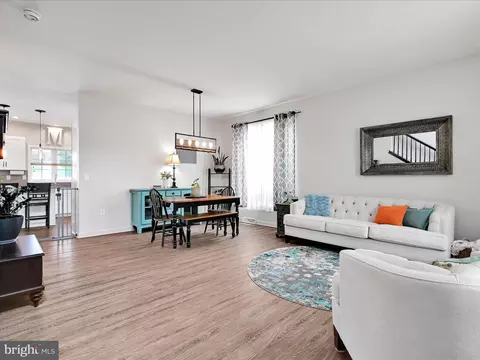 251 N Oak St, Lititz, PA 17543 photo 8