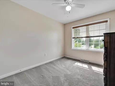 251 N Oak St, Lititz, PA 17543 photo 32