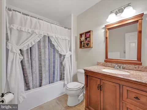 590 Hi View Dr, Lititz, PA 17543 photo 27
