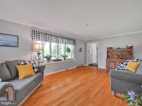 590 Hi View Dr, Lititz, PA 17543 photo 7