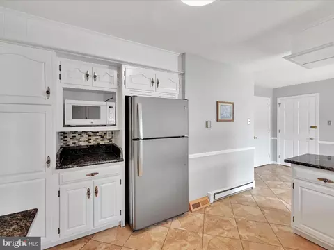 590 Hi View Dr, Lititz, PA 17543 photo 17