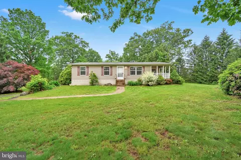 1130 Dogwood Dr, Reinholds, PA 17569