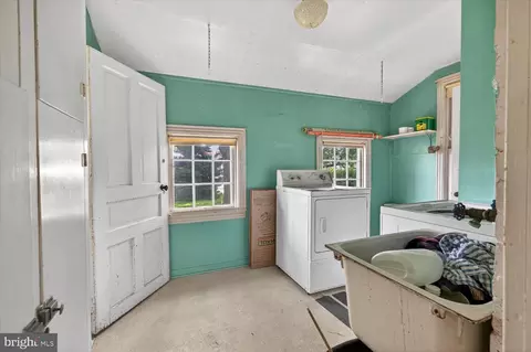 220 Front St, Lititz, PA 17543 photo 10