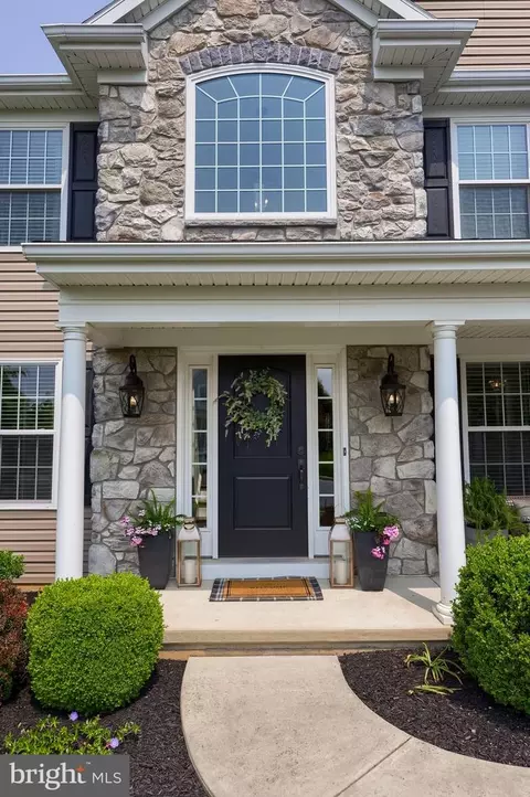 Exterior - 616 Belgian Way, Lititz, PA 17543 photo 8 of 9