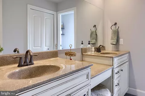 Bath - 616 Belgian Way, Lititz, PA 17543 photo 1 of 3