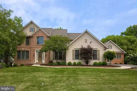 2149 Colleens Way, Lancaster, PA 17601
