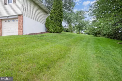 Exterior - 3 Julie Ter, Lititz, PA 17543 photo 10 of 15