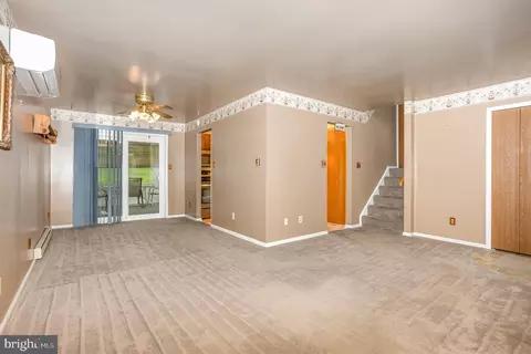 Living - 3 Julie Ter, Lititz, PA 17543 photo 2 of 2