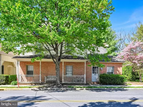 Exterior - 307 E Main St, Lititz, PA 17543 photo 2 of 14