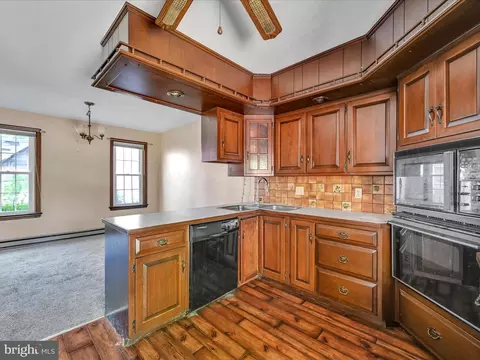 Kitchen - 307 E Main St, Lititz, PA 17543 photo 3 of 3