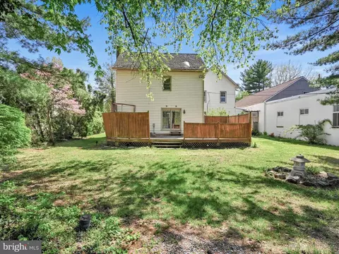 Exterior - 307 E Main St, Lititz, PA 17543 photo 8 of 14