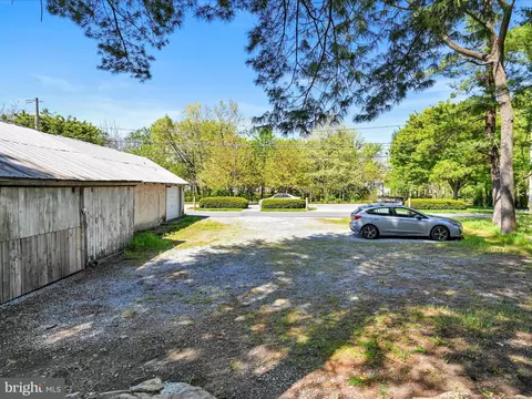 Exterior - 307 E Main St, Lititz, PA 17543 photo 11 of 14