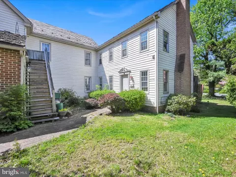 Exterior - 307 E Main St, Lititz, PA 17543 photo 6 of 14