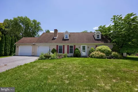 1549 Willoughby Cir, Manheim, PA 17545