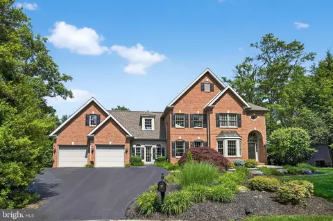 54 Oakhill Dr, Lititz, PA 17543