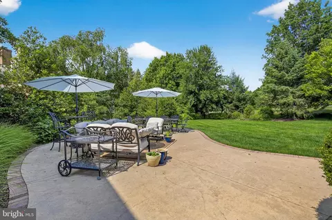 Exterior - 54 Oakhill Dr, Lititz, PA 17543 photo 6 of 6