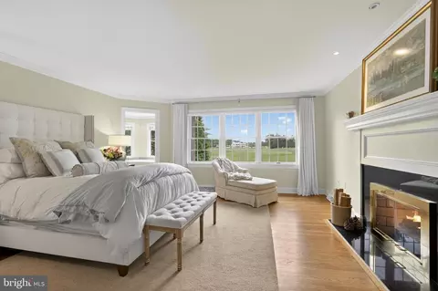 Bedroom - 54 Oakhill Dr, Lititz, PA 17543 photo 1 of 4