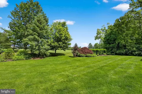 Exterior - 54 Oakhill Dr, Lititz, PA 17543 photo 5 of 6
