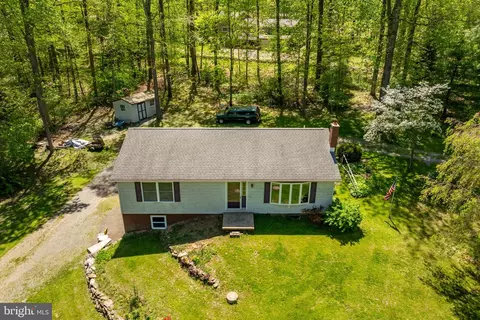 6 Camelia Ln, Holtwood, PA 17532