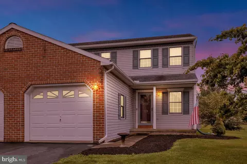 723 W 6th St, Lititz, PA 17543
