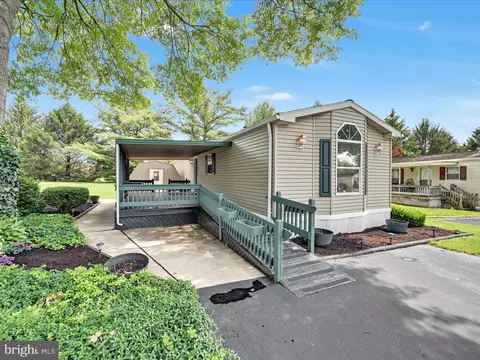 129 L 10 Meadow Valley Rd, Ephrata, PA 17522