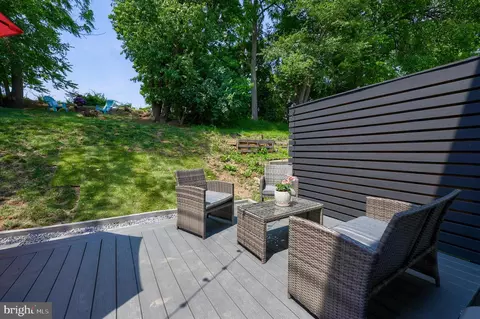 Exterior - 51 Tupelo St, Lititz, PA 17543 photo 6 of 9