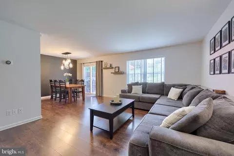 Entry Way - 51 Tupelo St, Lititz, PA 17543 photo 3 of 4
