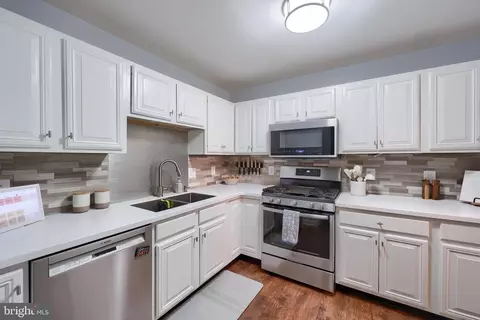 Kitchen - 51 Tupelo St, Lititz, PA 17543 photo 1 of 3