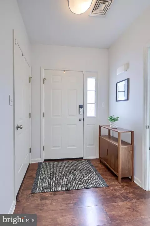 Entry Way - 51 Tupelo St, Lititz, PA 17543 photo 1 of 4