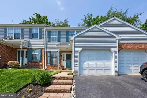 51 Tupelo St, Lititz, PA 17543