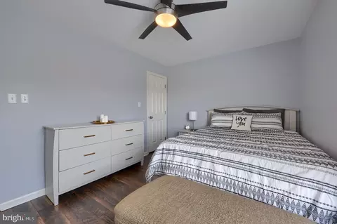 Bedroom - 51 Tupelo St, Lititz, PA 17543 photo 3 of 4