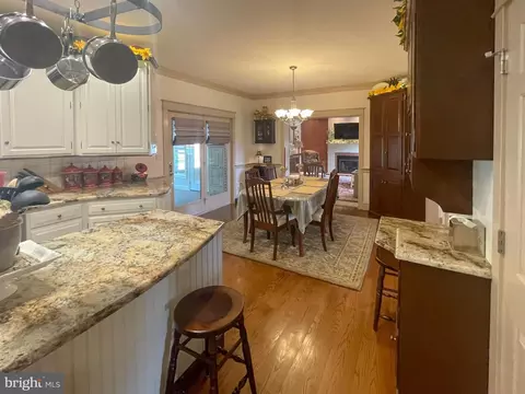 Kitchen - 57 Northview Rd, Lititz, PA 17543 photo 2 of 4