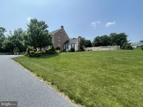 Exterior - 57 Northview Rd, Lititz, PA 17543 photo 15 of 23